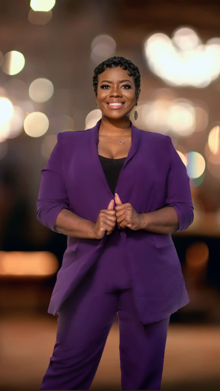 68728934 A3C2 4EEE 86FA C1B4492BA5E3 768x1365